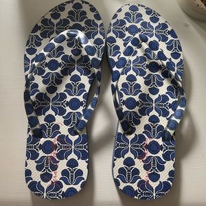 Vera Bradley Flip Flops